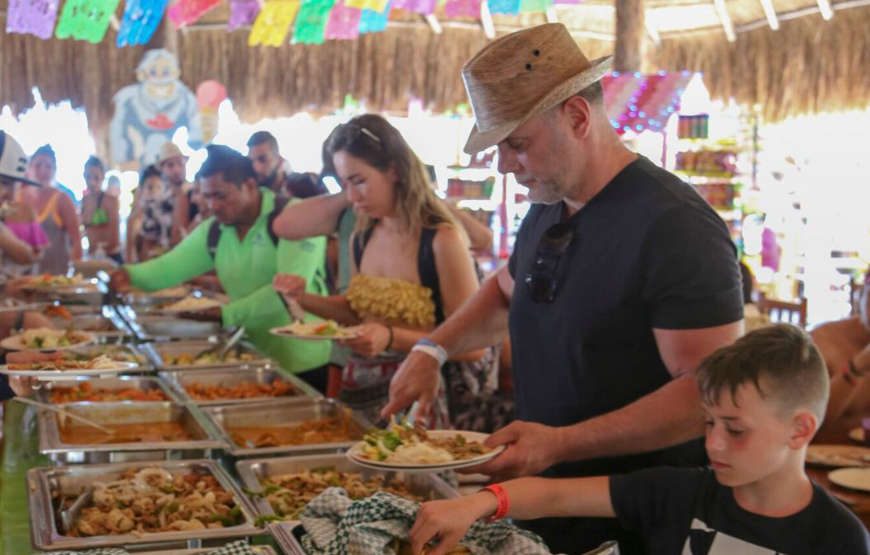 Excursión a Isla Mujeres en Catamarán todo incluido desde Playa del Carmen
