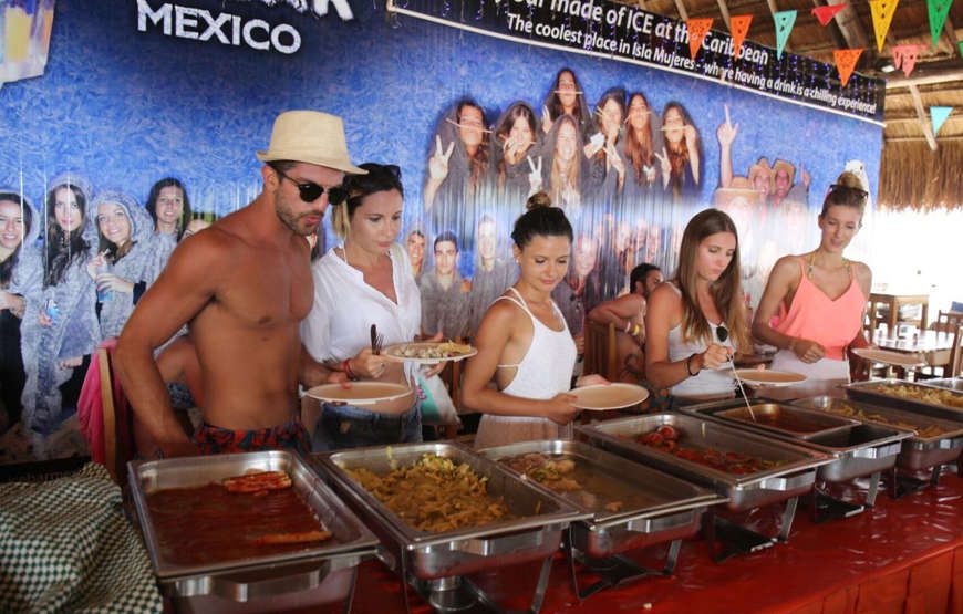 Excursión a Isla Mujeres en Catamarán todo incluido desde Playa del Carmen